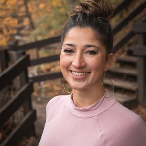 Meet your Posher, Julianna